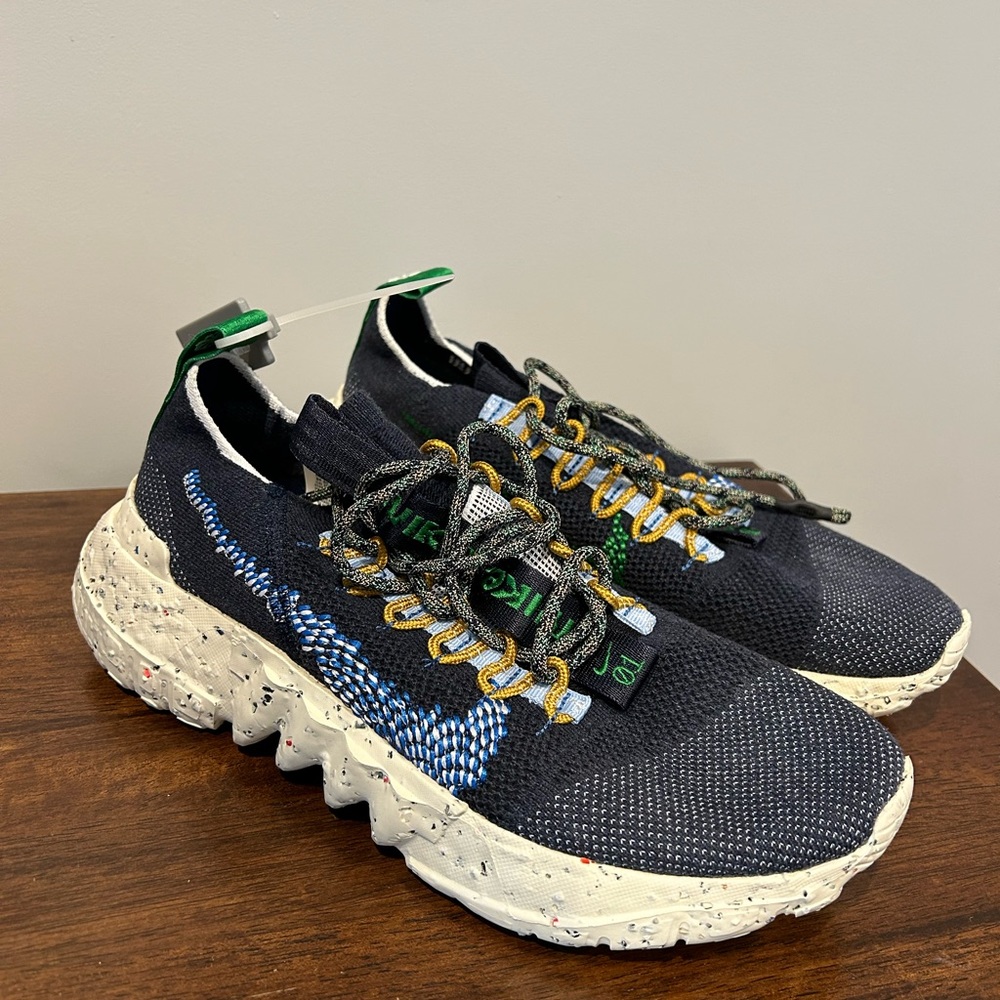 Nike Space Hippie 01